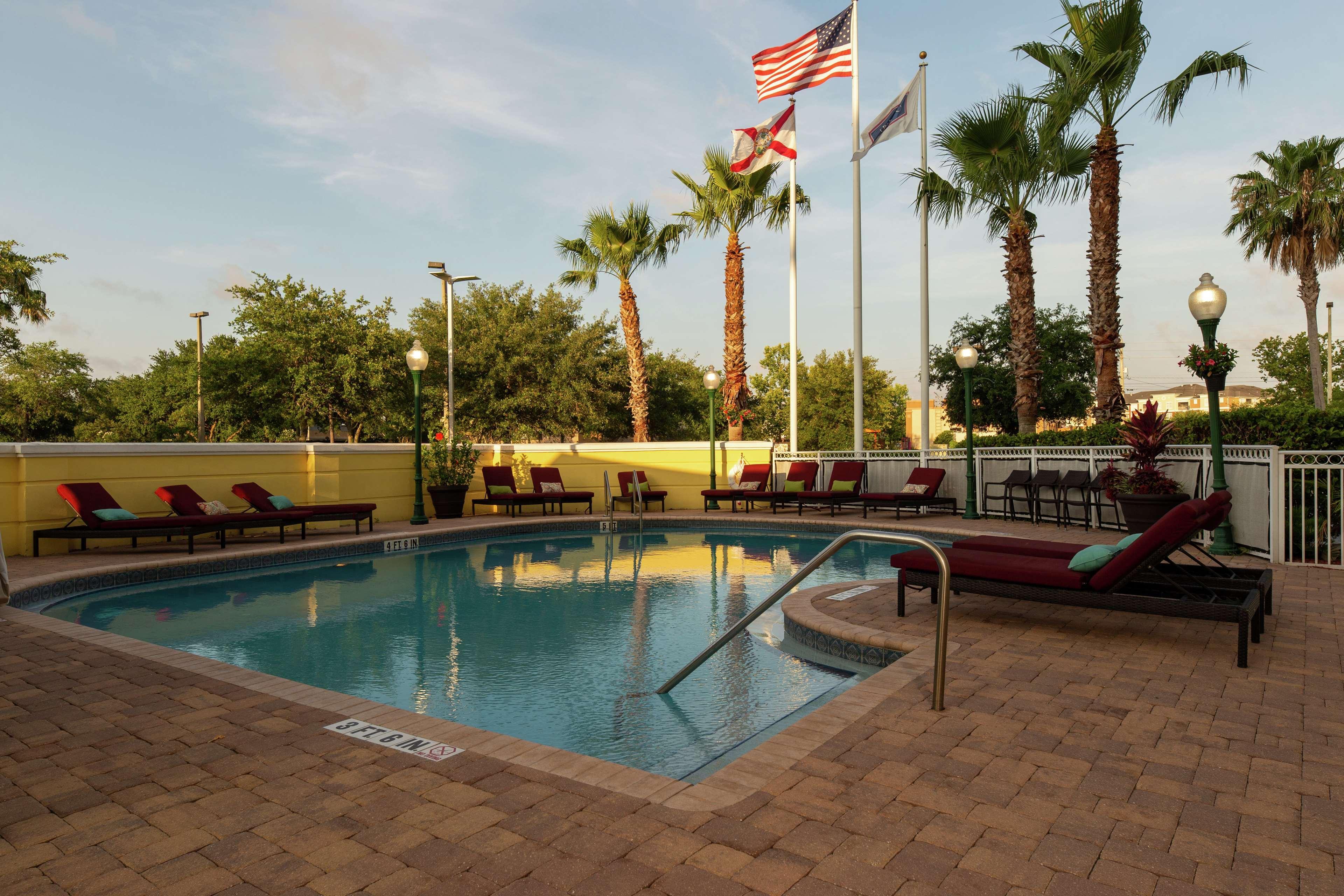 Hampton Inn & Suites Jacksonville Deerwood Park Exterior photo