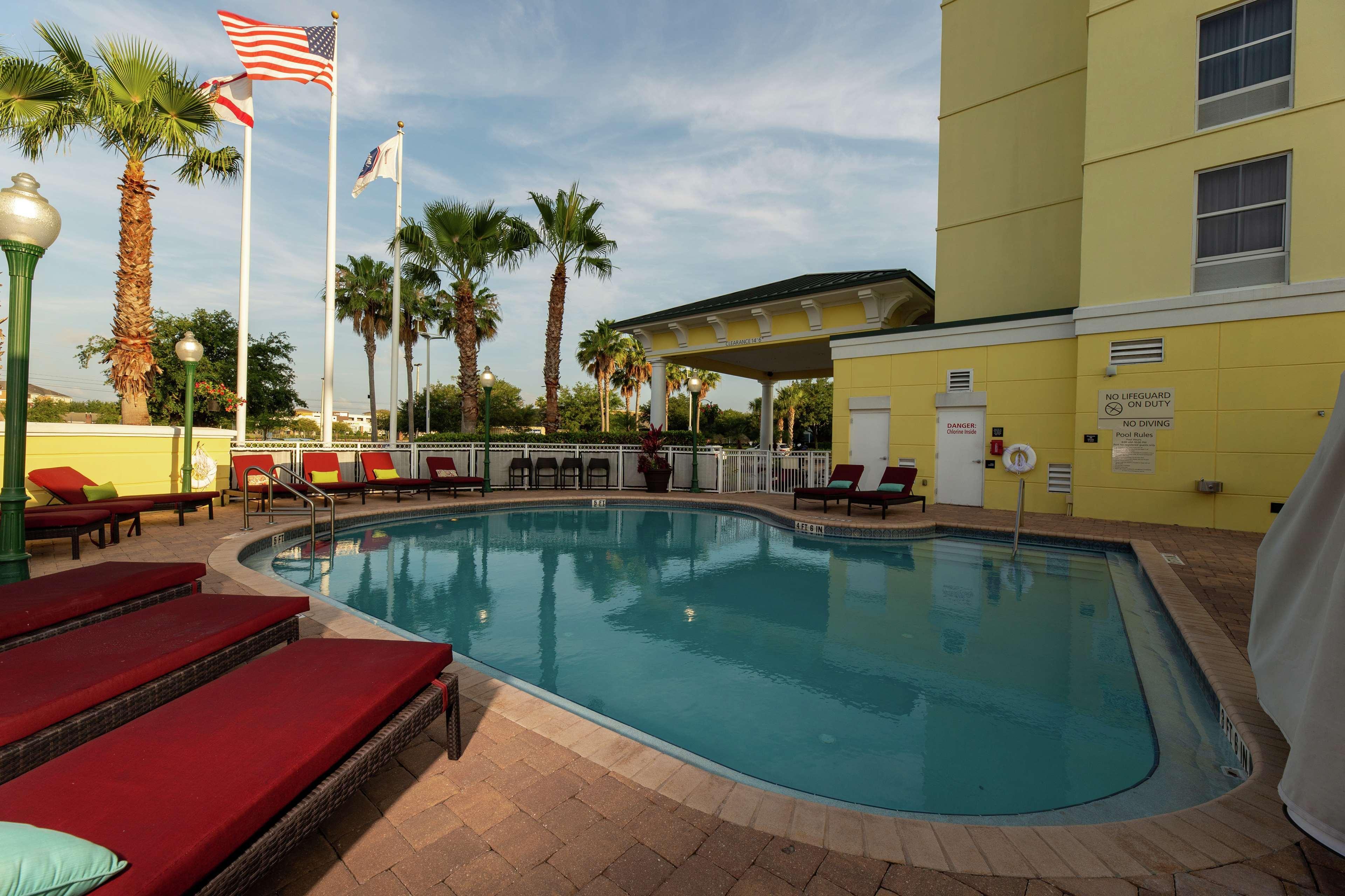 Hampton Inn & Suites Jacksonville Deerwood Park Exterior photo